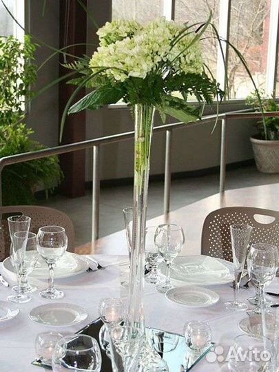 Ваза высокая на праздничный стол