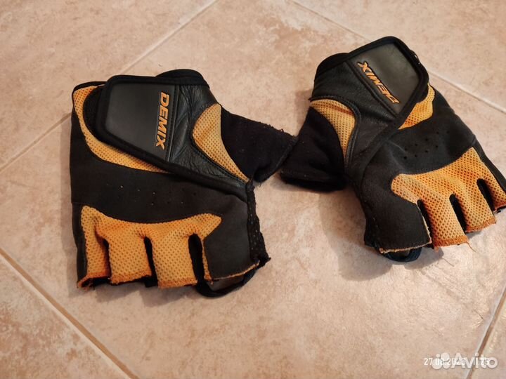 Велосипедные перчатки