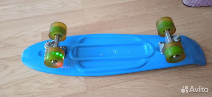 Пенни борд со светящимися колёсами (мини-круизер)