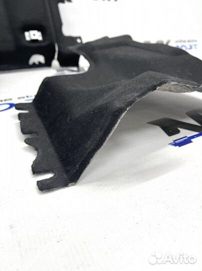 Обивка моторного отсека priora