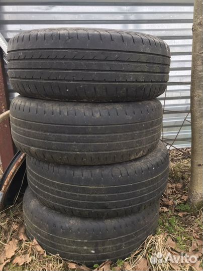 Goodyear EfficientGrip 205/60 R16