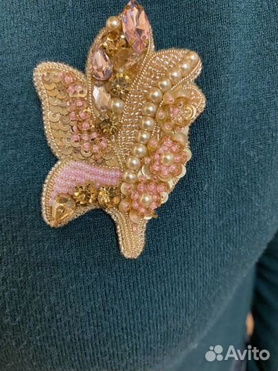 Брошь из бисера