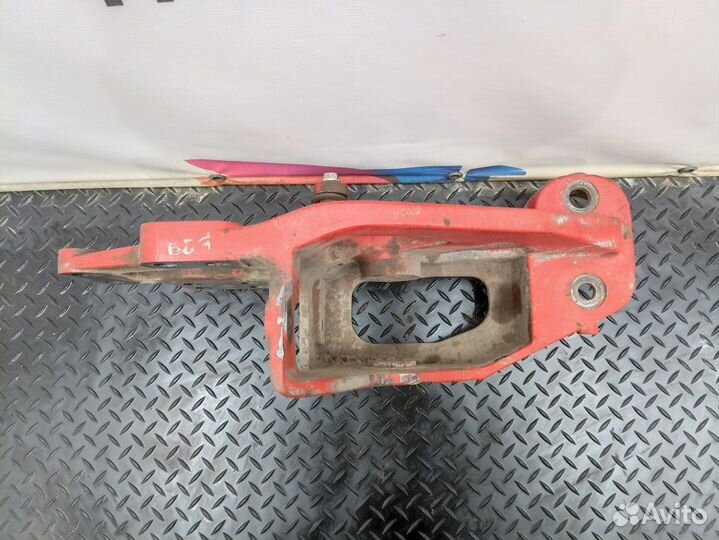 Кронштейн рессоры передней правый