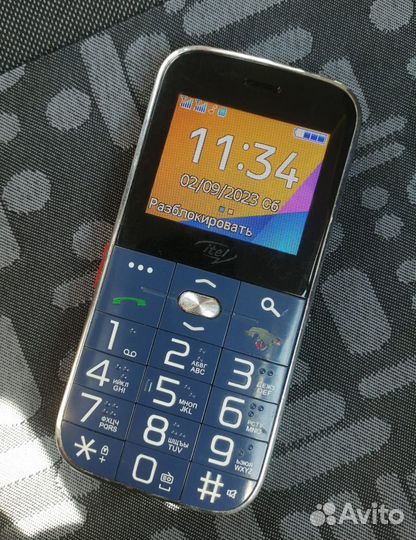 Кнопочный телефон Itel