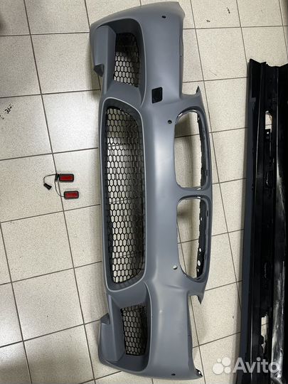 Bmw f10 передний бампер M5 look