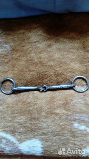 Трензель для лошади