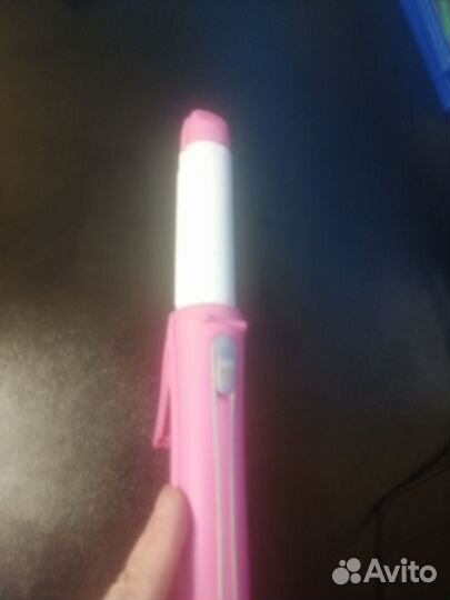 Выпрямитель-плойка для волос