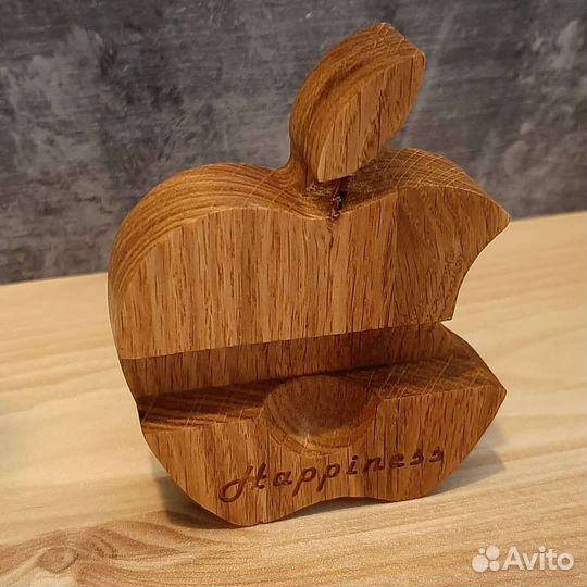 Подставка для телефона из дерева 