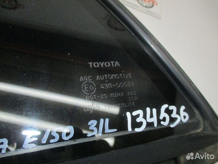 Стекло двери задней левой (форточка) Toyota Corol