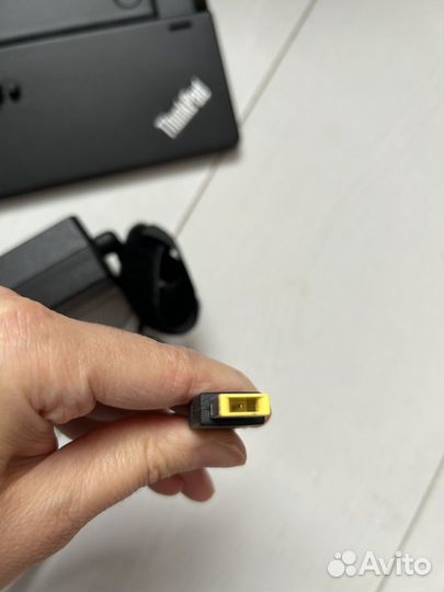 ThinkPad Basic Docking Station 40AG 20V Lenivo