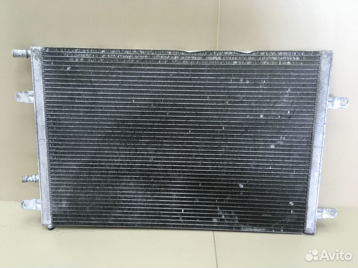 Радиатор охлаждения Audi A6 C6