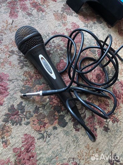 Микрофон вокальный динамический