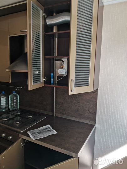 Кухонный гарнитур б/у с техникой