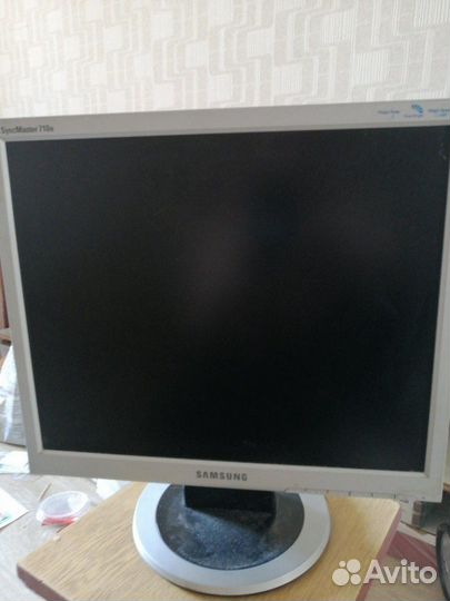 Монитор samsung