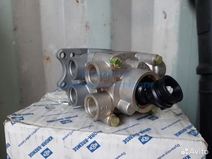 Кран тормозной главный Даф 95 хф