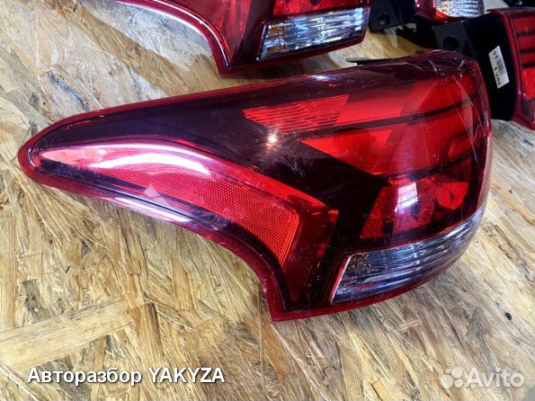 Mitsubishi Outlander 3 фонарь левый в крыло рест