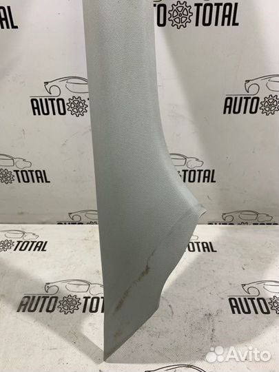 Накладка стойки передняя правая Volkswagen Polo