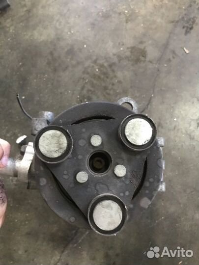 Компрессор кондиционера Mazda 3 BK 2.0 2006-2009