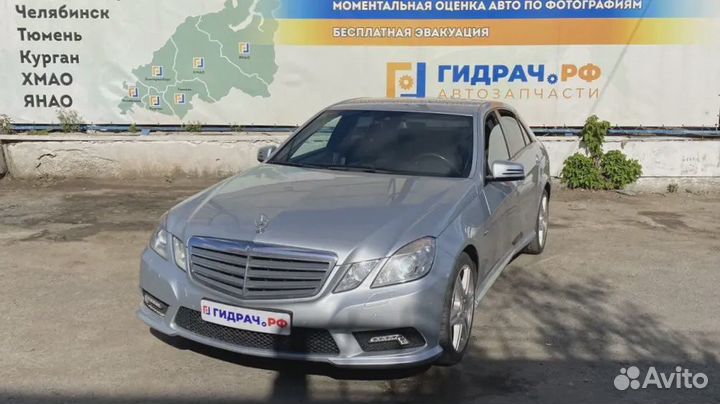 Подушка безопасности пассажирская Mercedes-Benz E