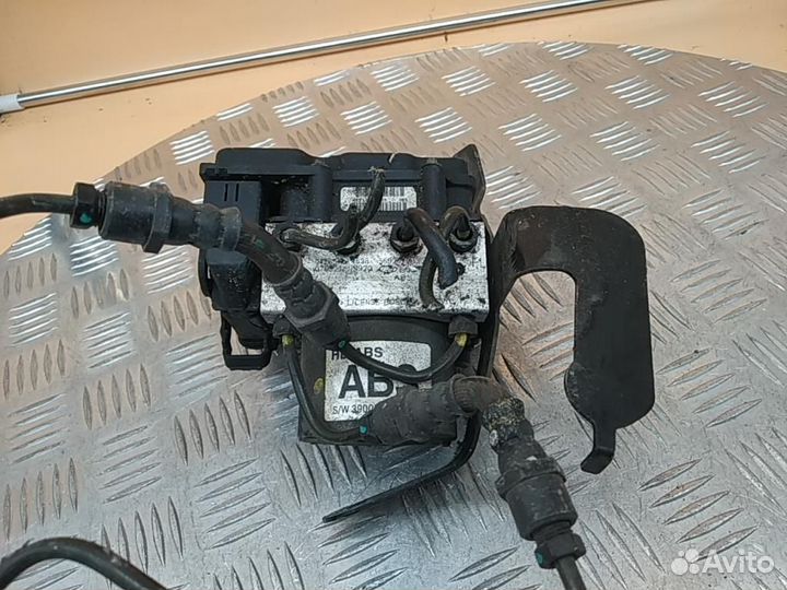 Блок управления тормозами/насос ABS Hyundai Elantr