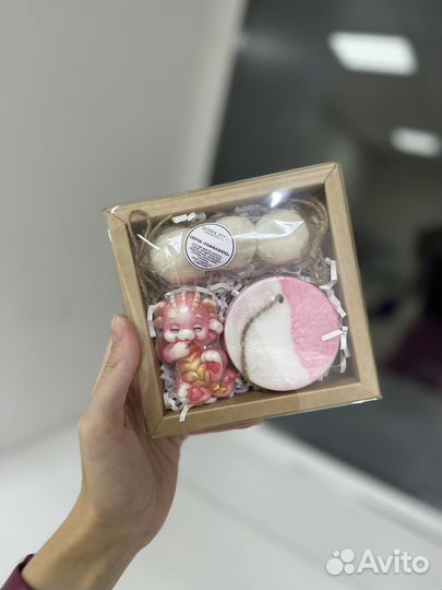 Набор Новогодний Хит мыло Дракон, скраб Раффаэлло