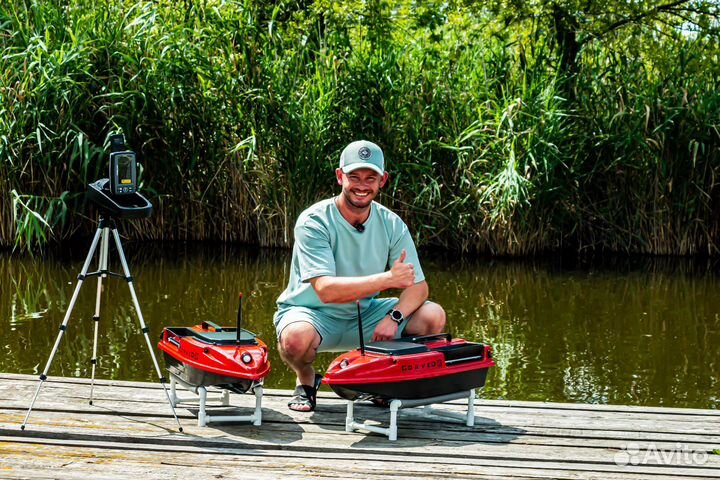 Кораблик для рыбалки CorveD с GPS и эхолотом