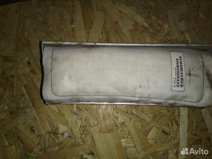 Подушка в торпеду mercedes w220