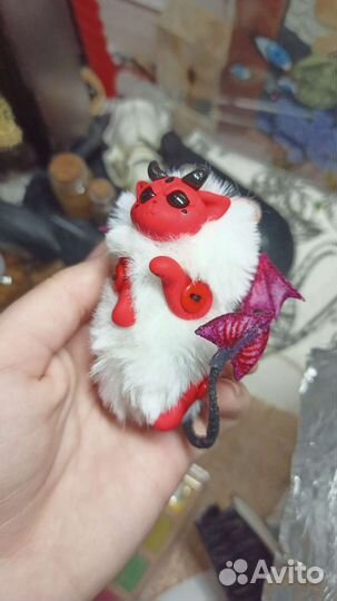 Котик демон -брелок игрушка в смешанной технике