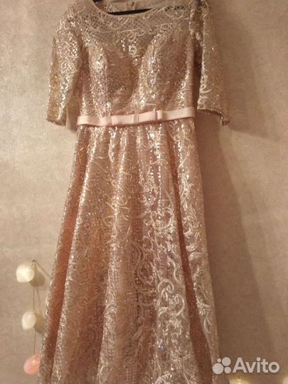 Вечернее платье