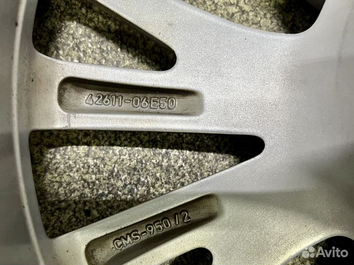 Диск оригинальный Toyota camry R18