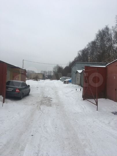 Гараж, > 30 м²