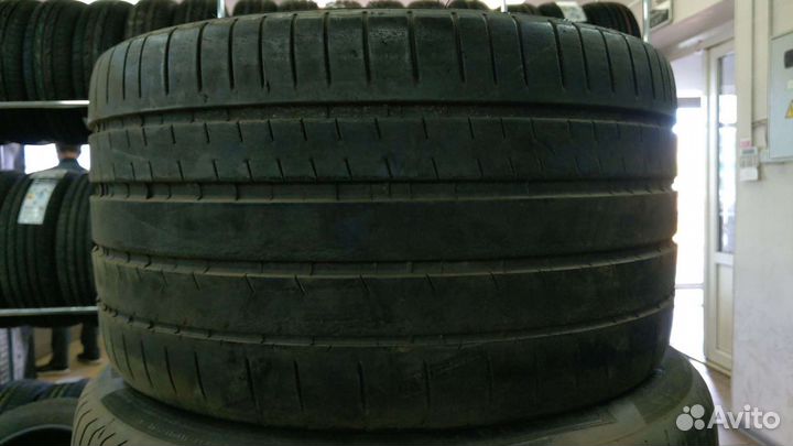 Michelin Pilot Super Sport 305/30 R19 102Y
