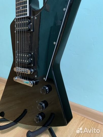 Электрогитара