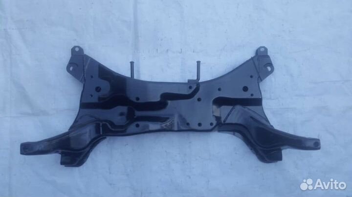 Подрамник на lancer 9