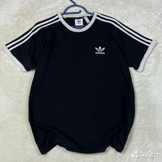 Футболка adidas