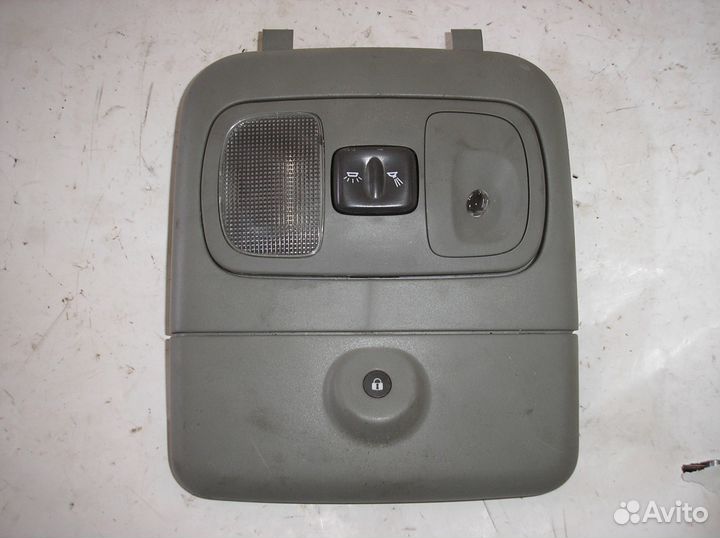 Фонарь салона Renault Mascott