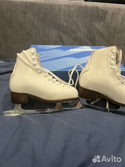 Фигурные коньки risport