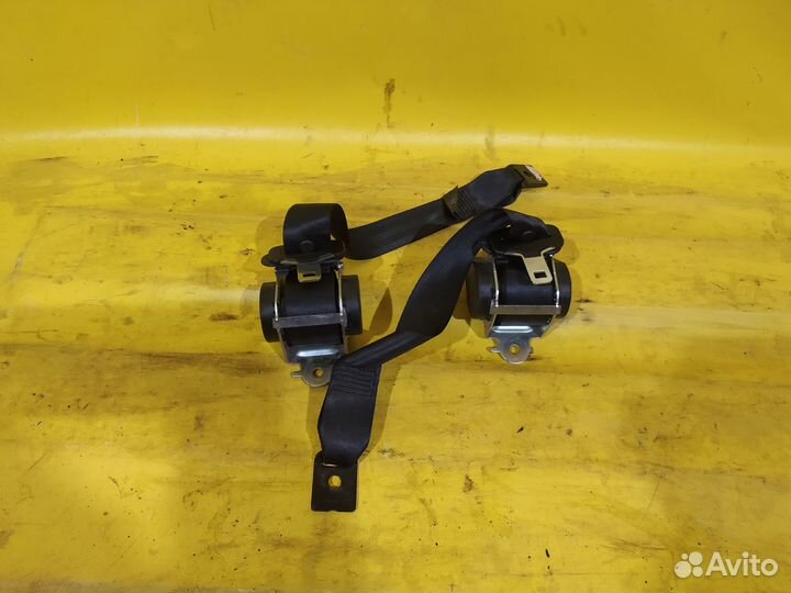 Ремень безопасности задний Renault Fluence 2010