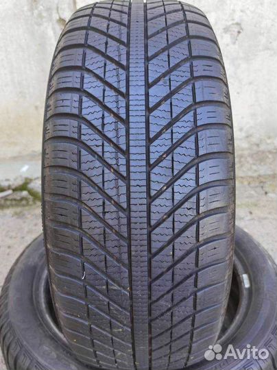 Goodyear Vector 4Seasons 205/50 R17 89V