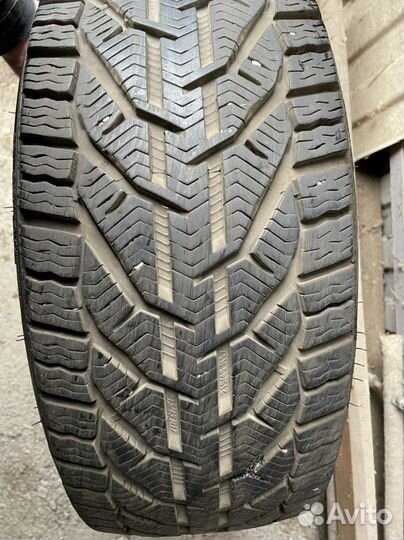 Tigar Winter 215/45 R17