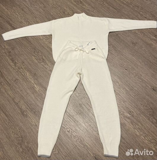 Костюм женский Calvin Klein