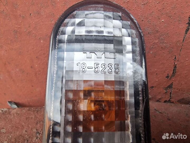 Повторитель на крыло Volkswagen Passat B5