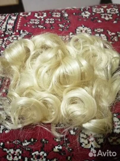 Шиньоны и накладки для волос, парик