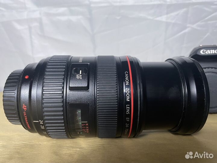 Комплект фототехники. Зеркальный фотоаппарат canon