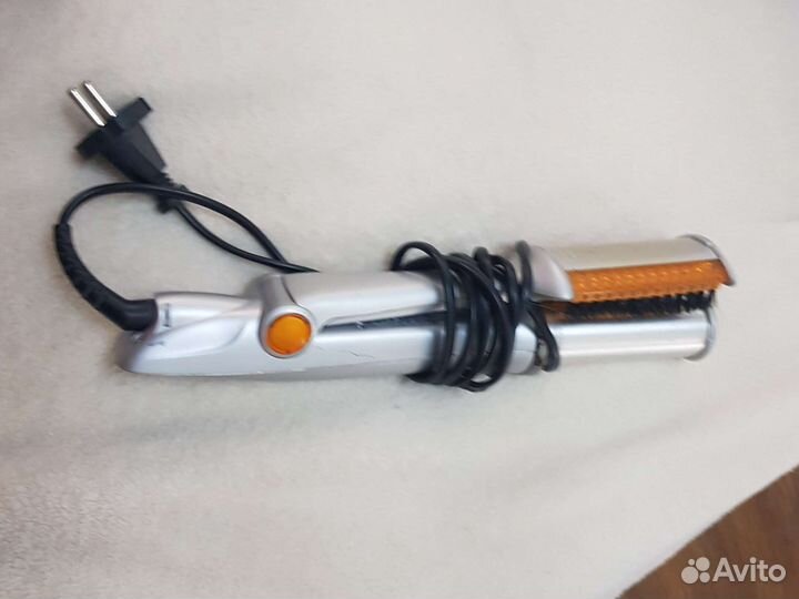 Аппарат для выравнивания волос и для кудрей