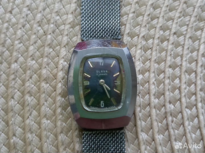 Часы наручные на запчасти