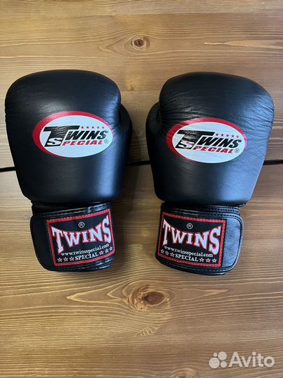 Боксерские перчатки twins bgvl-3-black-12, черный