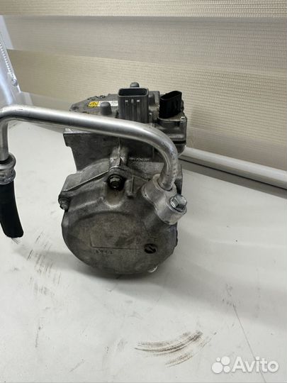 Компрессор кондиционера Lexus rx450h