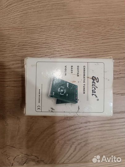 Тюнер для настройки гитар