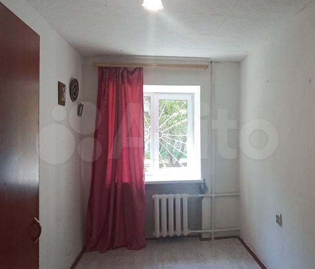 Комната 9 м² в 6-к., 1/5 эт.